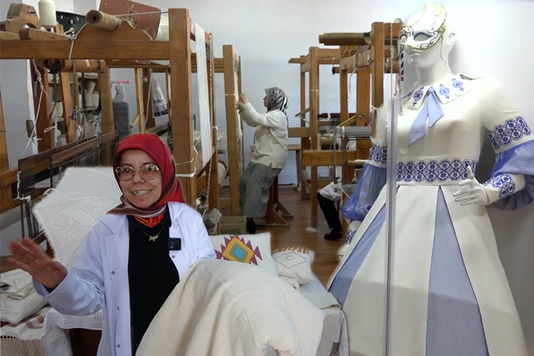 Şile Bezi HEM'in dokuma tezgahlarında hayat buluyor... 150 yıllık Şile Bezi'nin öyküsü 