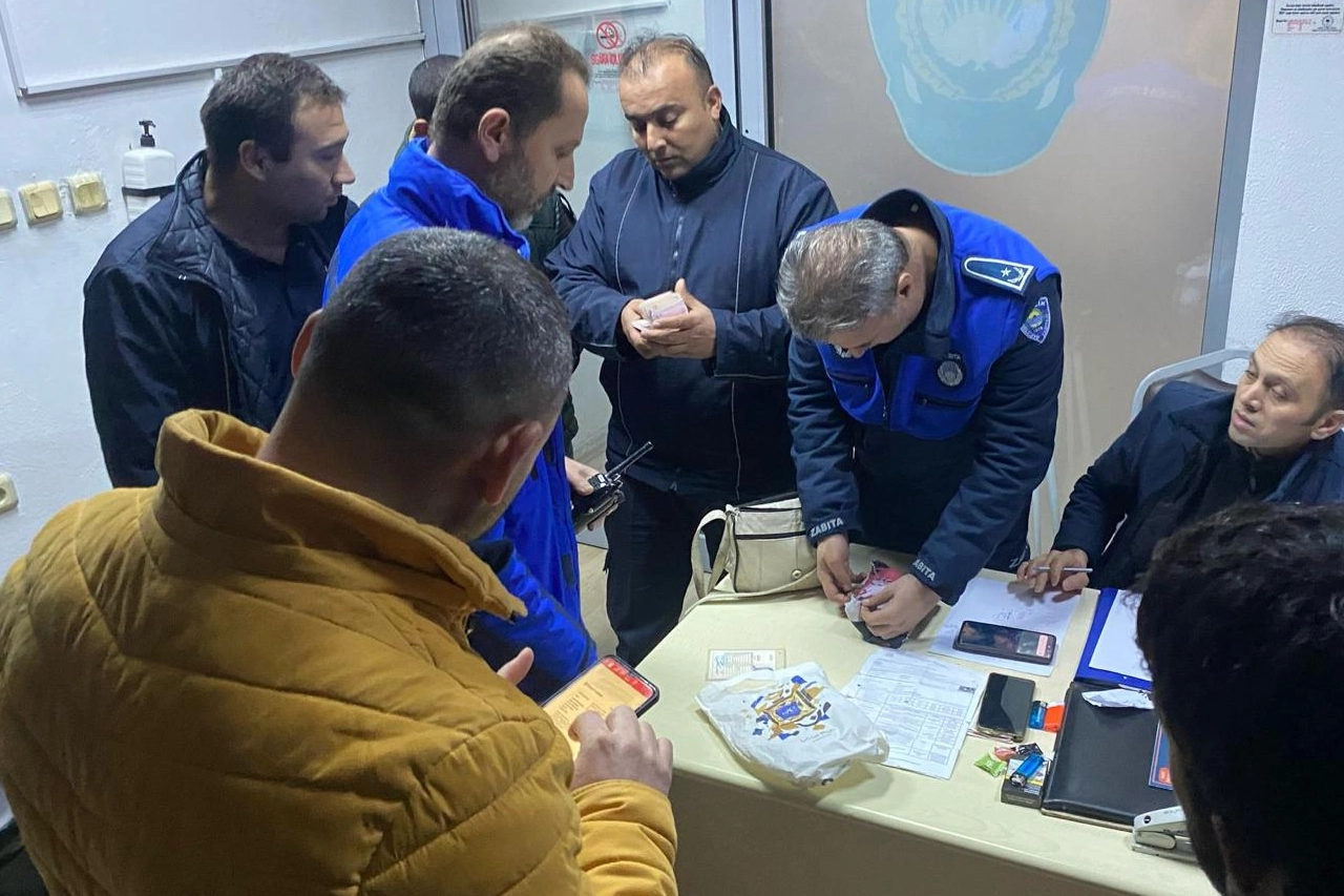 Bursa Gemlik Zabıtası dilencilere göz açtırmıyor 