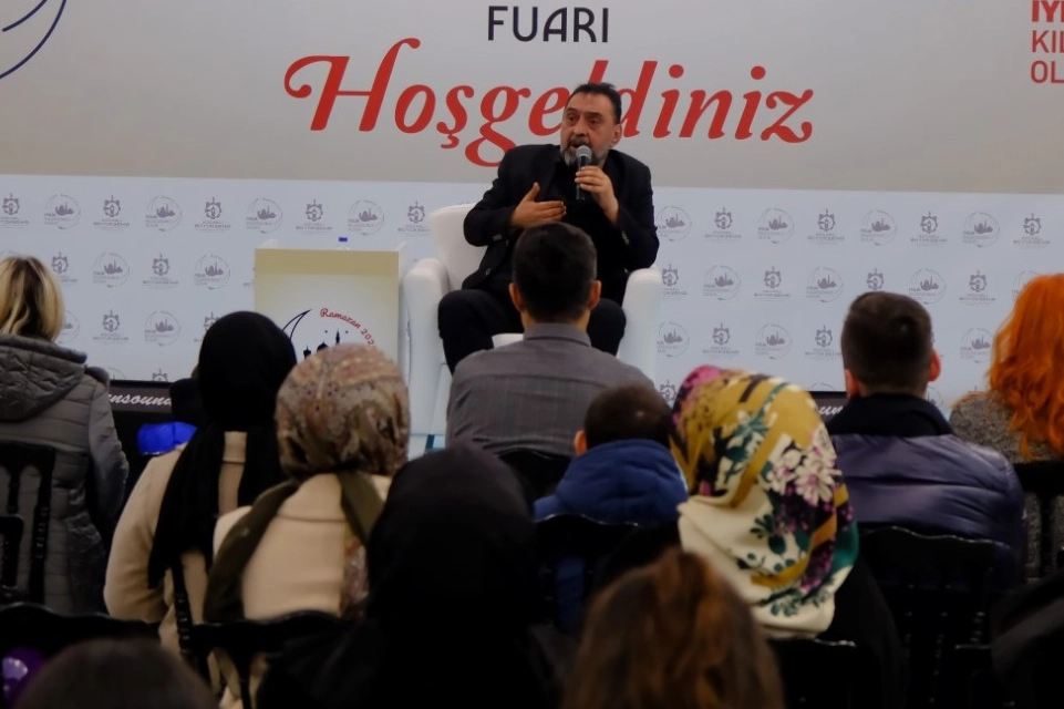 Ahmet Yenilmez, Kocaeli'de sevenleriyle buluştu 