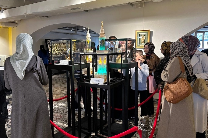 Konya'da 'Mukaddes Emanetler' yoğun ilgi görüyor 