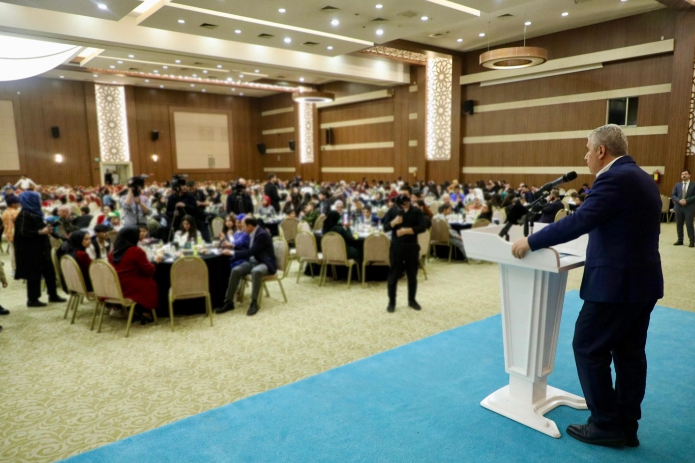 Konyalı yetimler aynı sofrada buluştu 