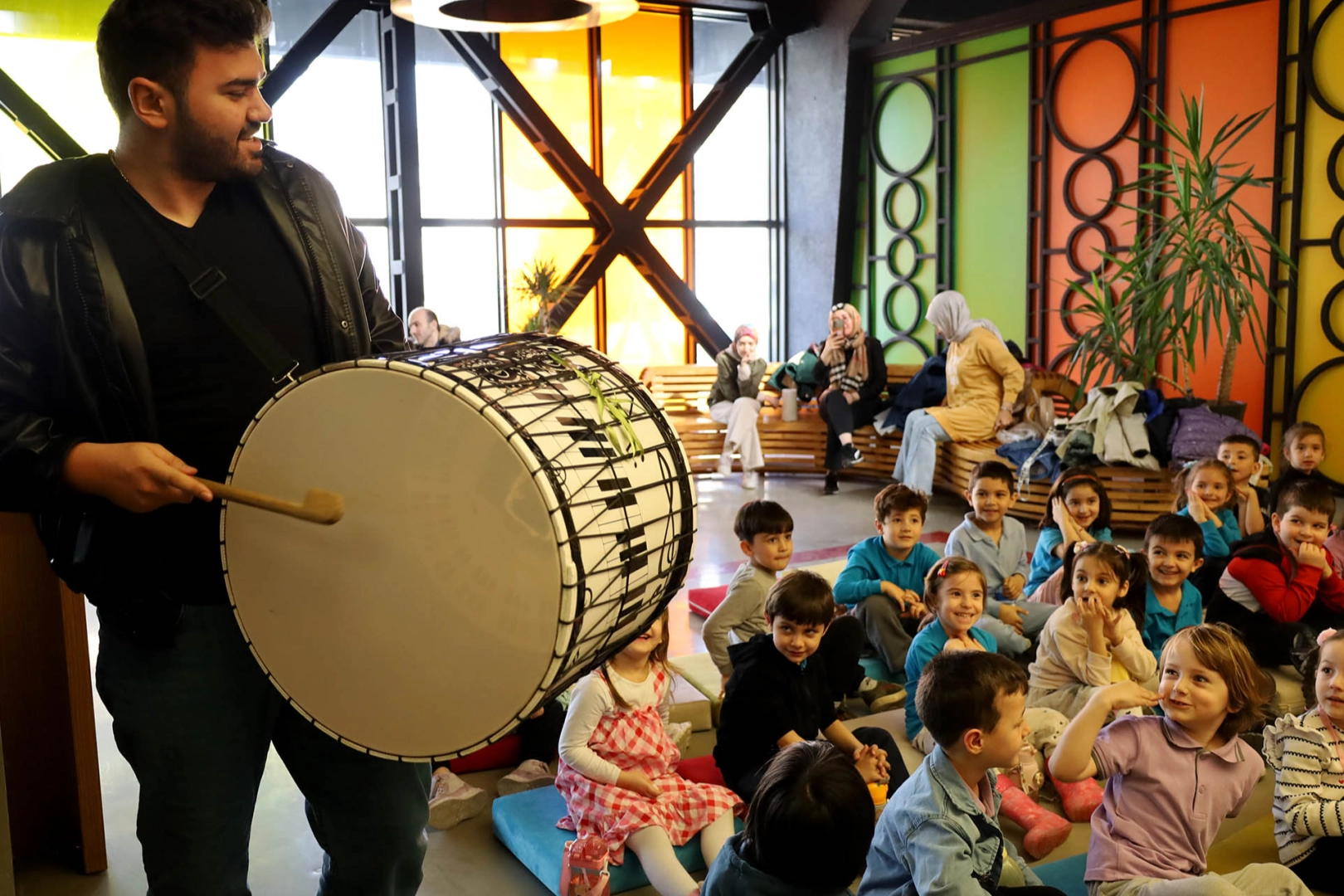 Sakarya’da minik yürekler Ramazan sevinci yaşıyor 