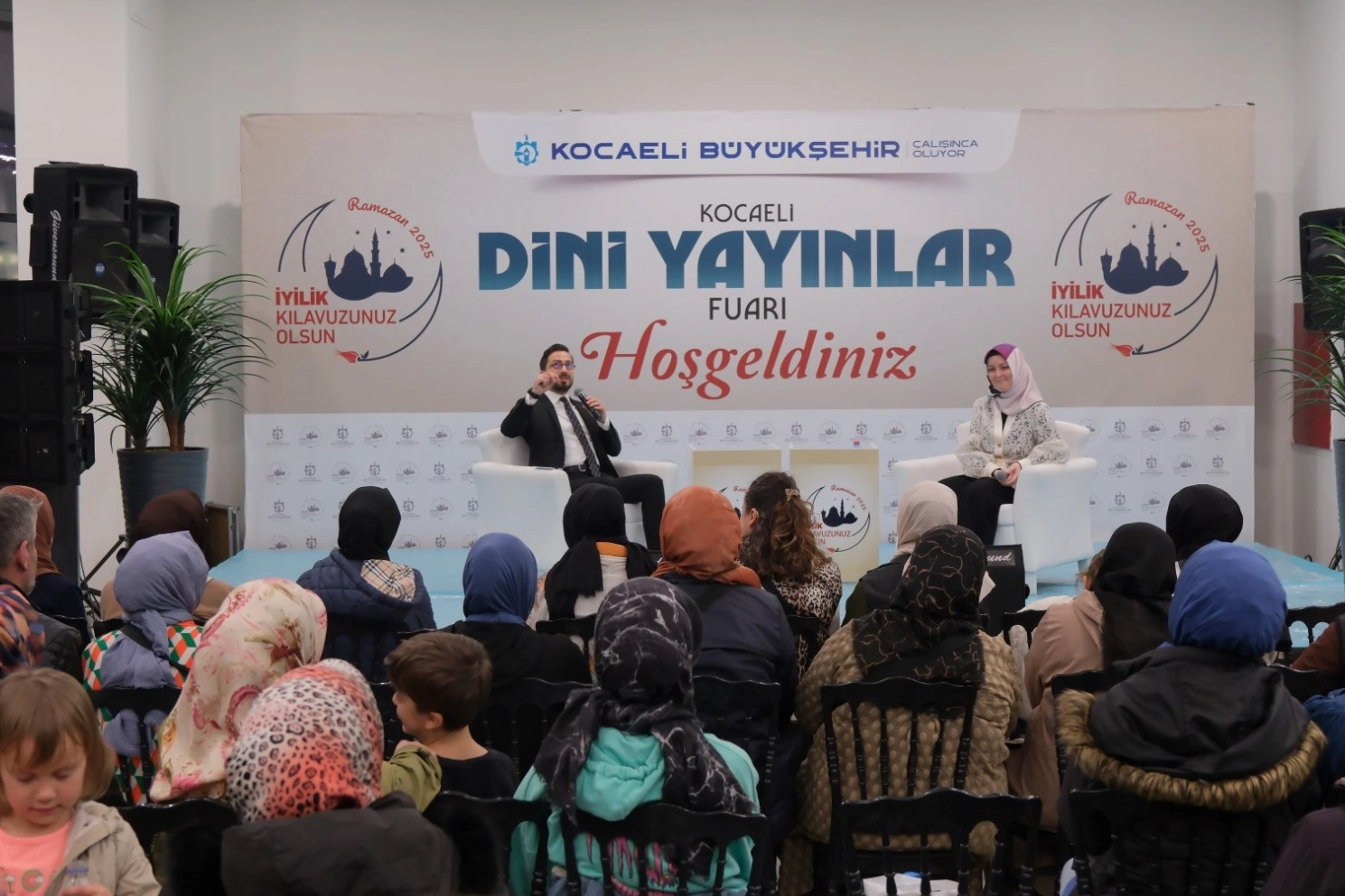 Yazar Tongar’dan Kocaeli Milli İrade Meydanı’na övgüler 