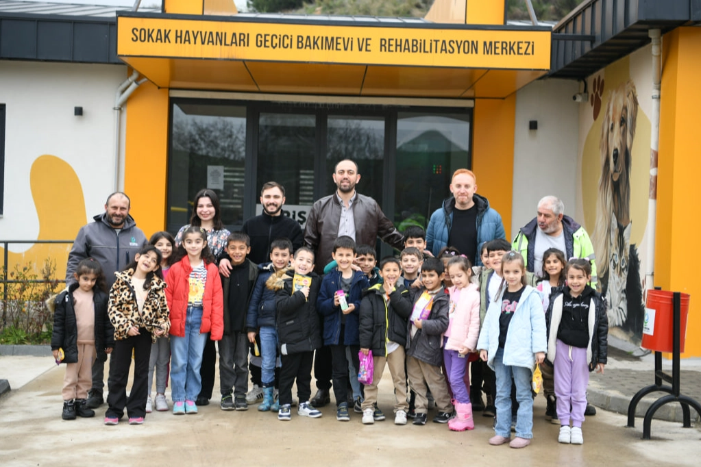 Kocaeli'de minikler, sevimli dostlarla buluştu 