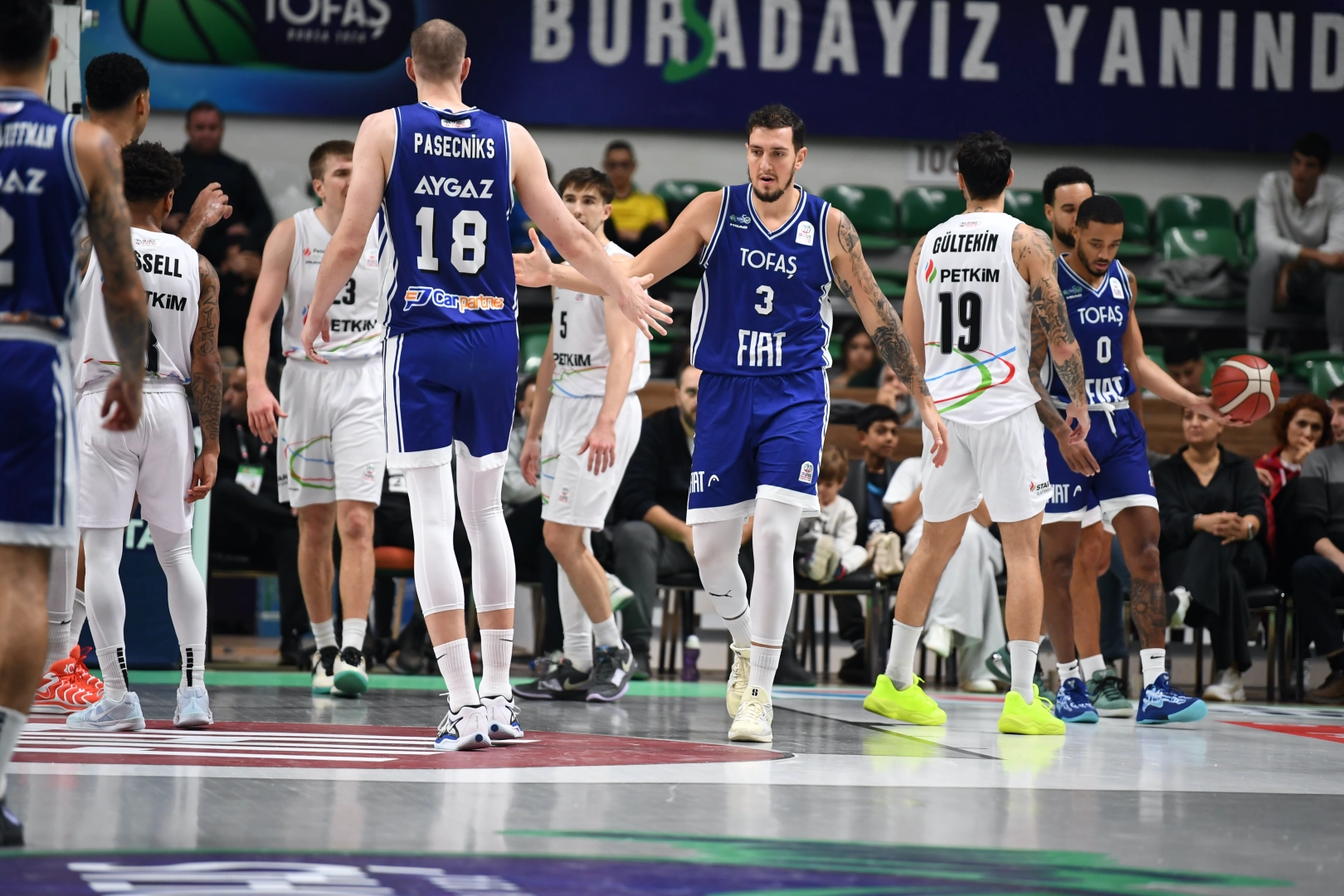 TOFAŞ ligde Petkimspor'a konuk oluyor 