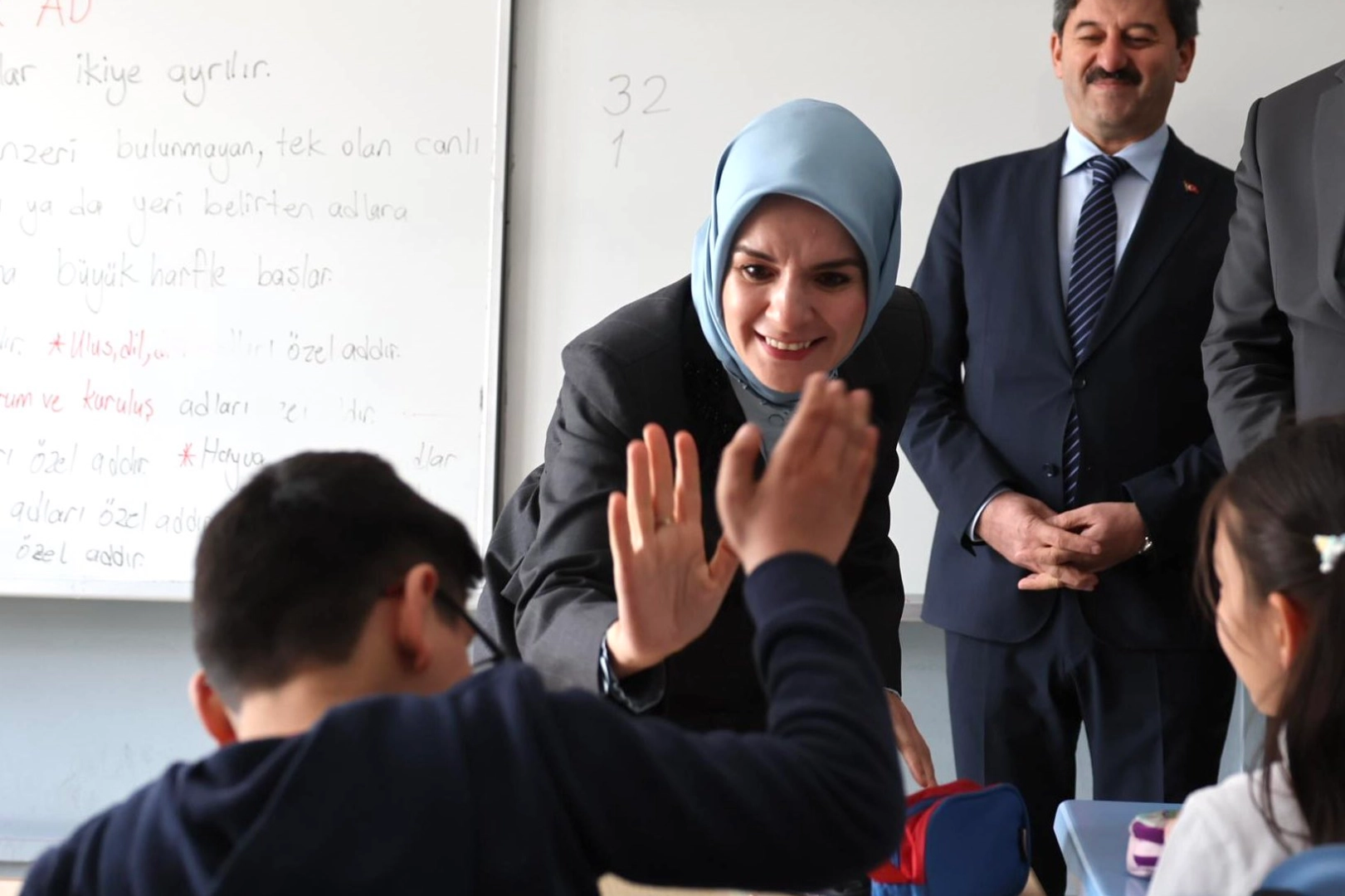 Bakan Göktaş, Başkent'te özel eğitim gören çocuklarla buluştu 