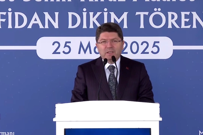 Bakan Tunç: Şiddet çağrısı hukukça korunamaz! Vandallar tek tek tespit ediliyor 