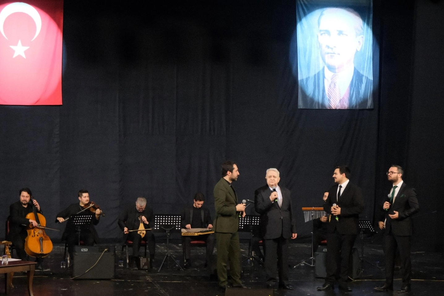Üstat Amir Ateş sevenleriyle buluştu 