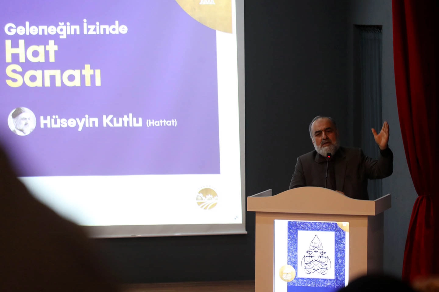 Hattat Kutlu Sakarya'da sanatın inceliklerini anlattı 