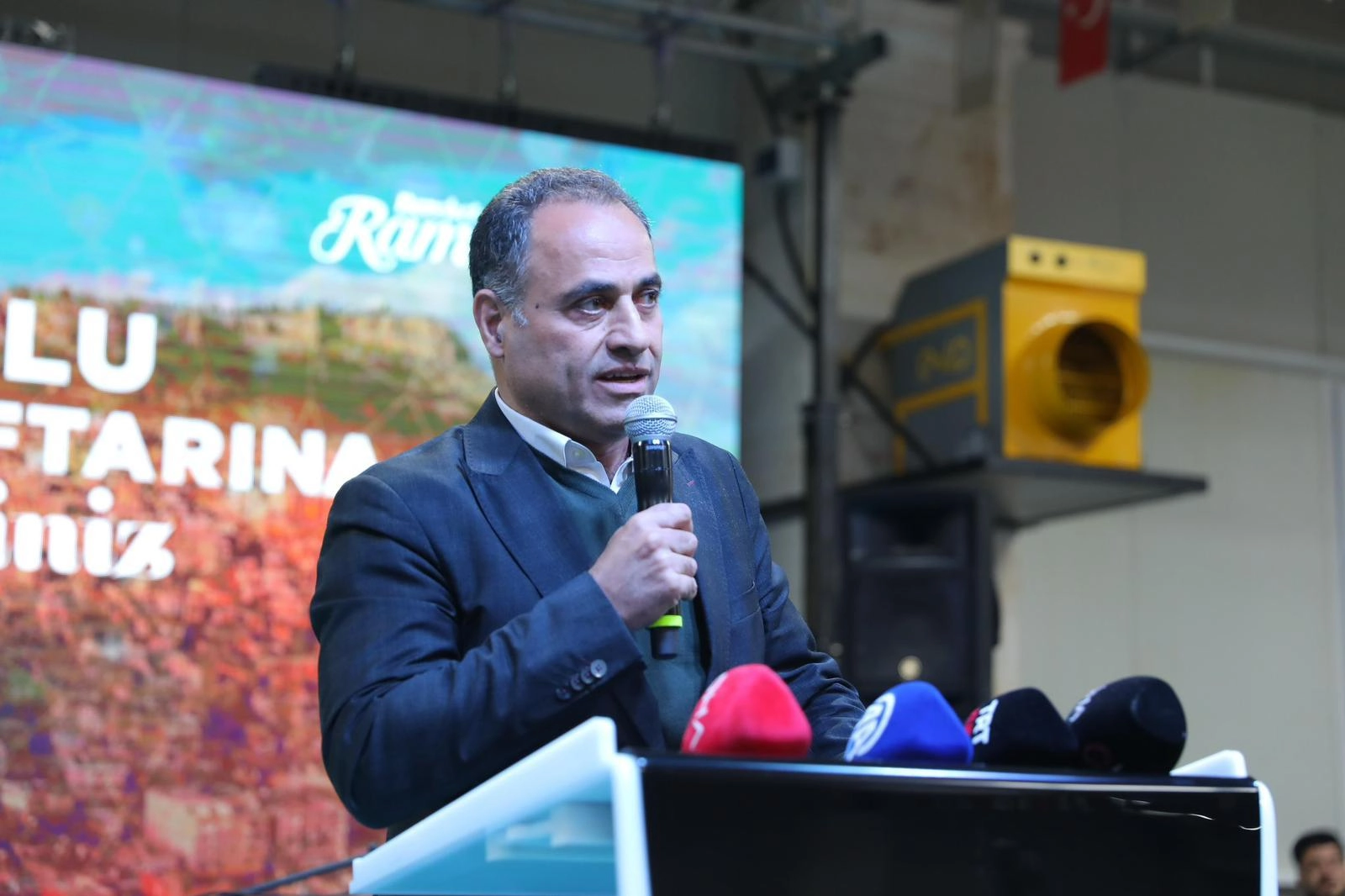 Muhammed Adak'tan bayram mesajı 