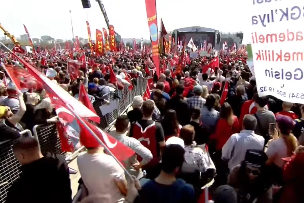 CHP, Maltepe’de özgürlük mitingi gerçekleştiriyor 