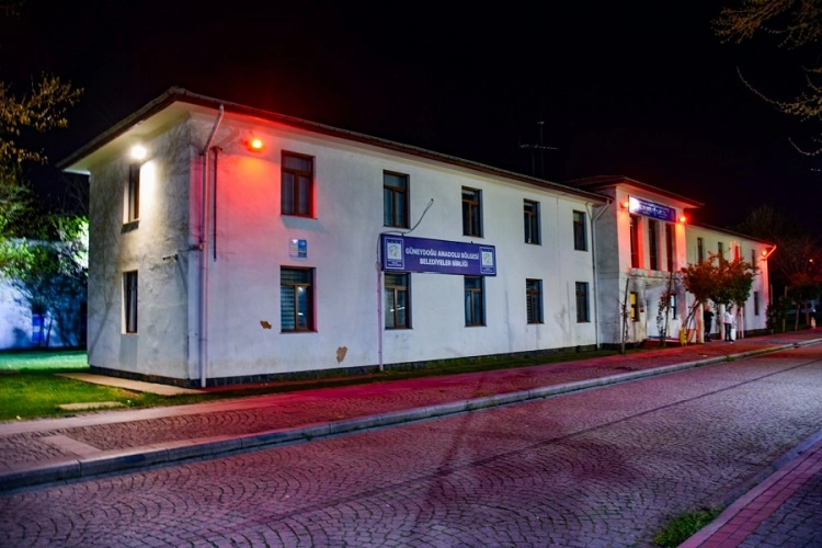Diyarbakır'da otistik bireyler için kırmızı ışık yakılacak 