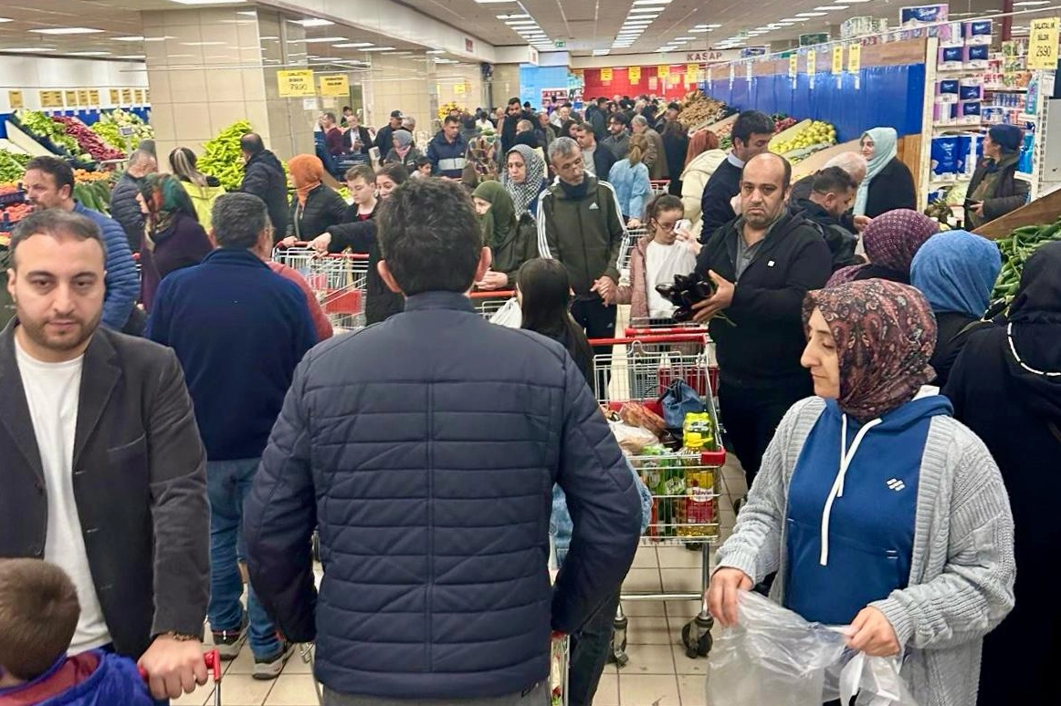 Bakan Bolat: Ticaret ve milli ekonomi kazandı 
