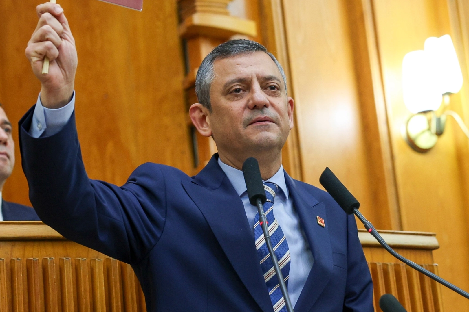 CHP lideri Özel’den baskılara sert tepki! 