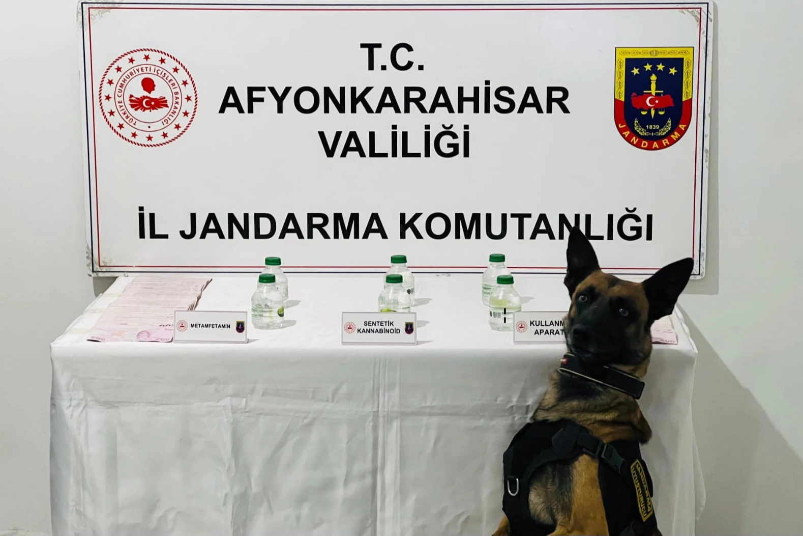 Afyon’da uyuşturucu operasyonu! 