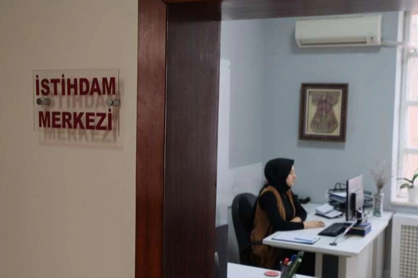 Bursa'da mobilya fabrikası 35 personel alacak 