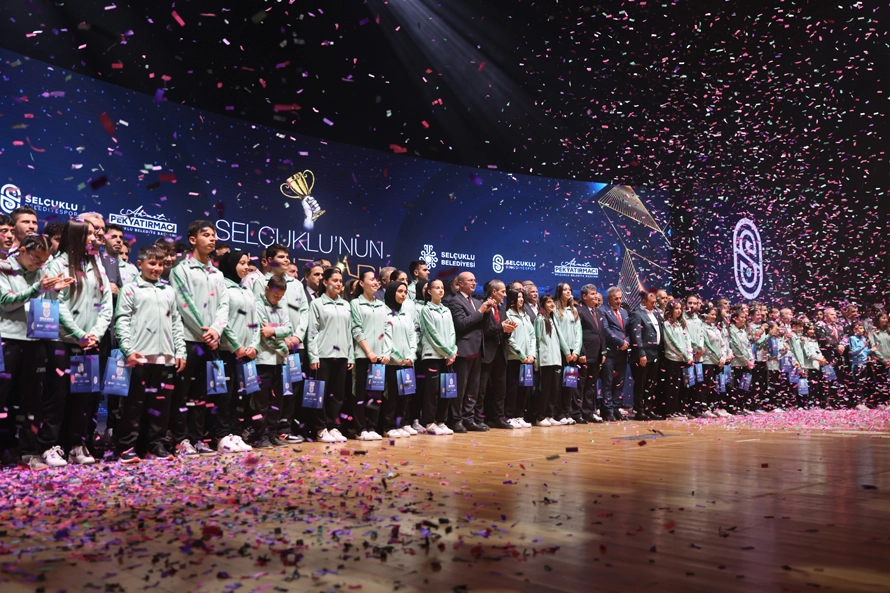 Konya Selçuklu’nun başarılı sporcuları ödüllendirildi 