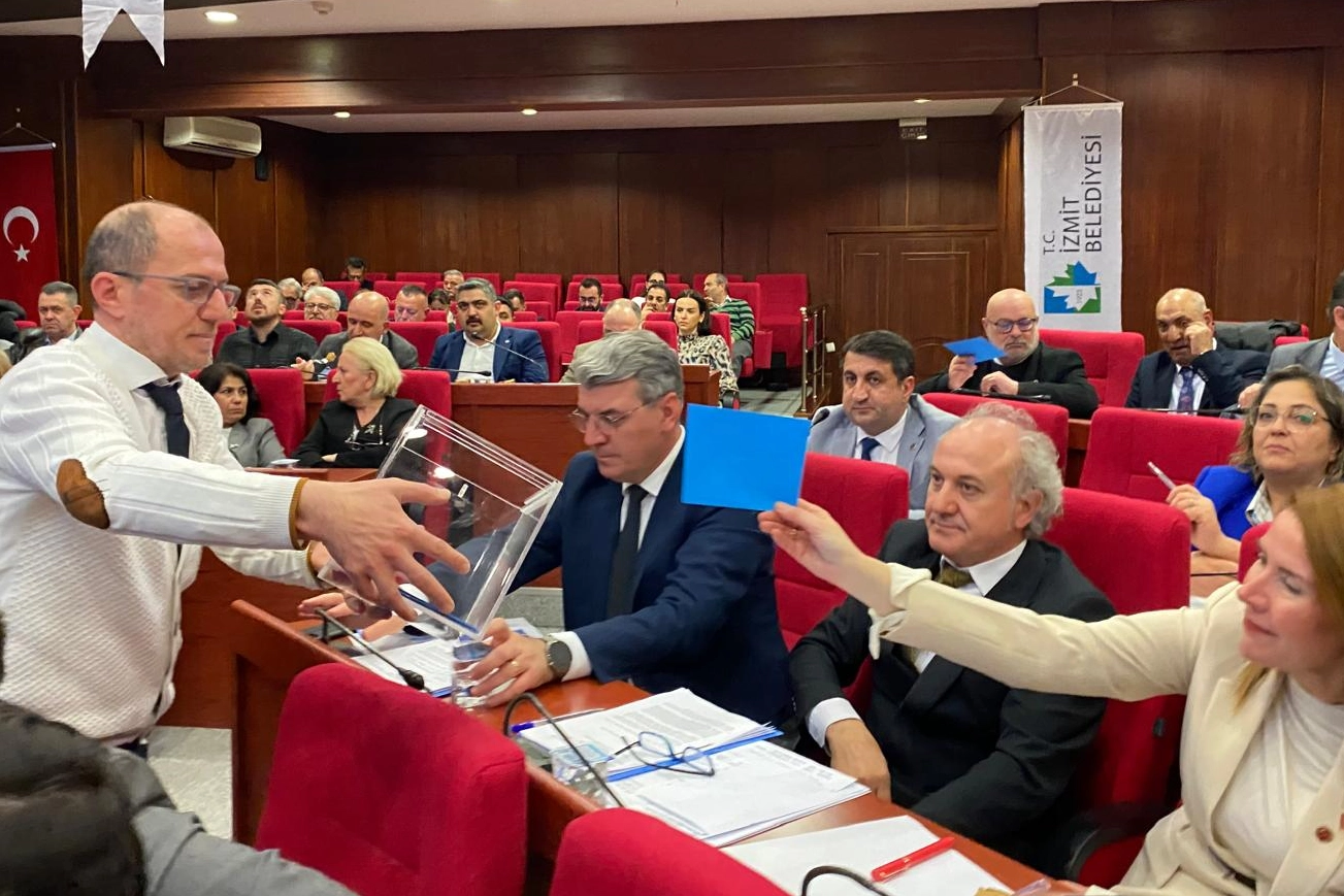 İzmit Belediyesinin encümen üyeleri belli oldu 