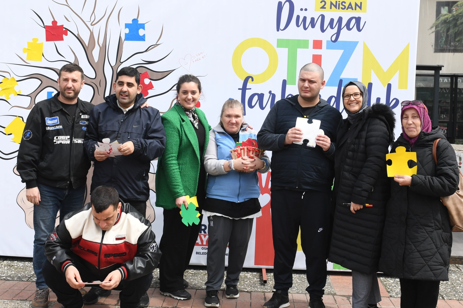 Bursa Osmangazi Belediyesi otizme dikkat çekti 