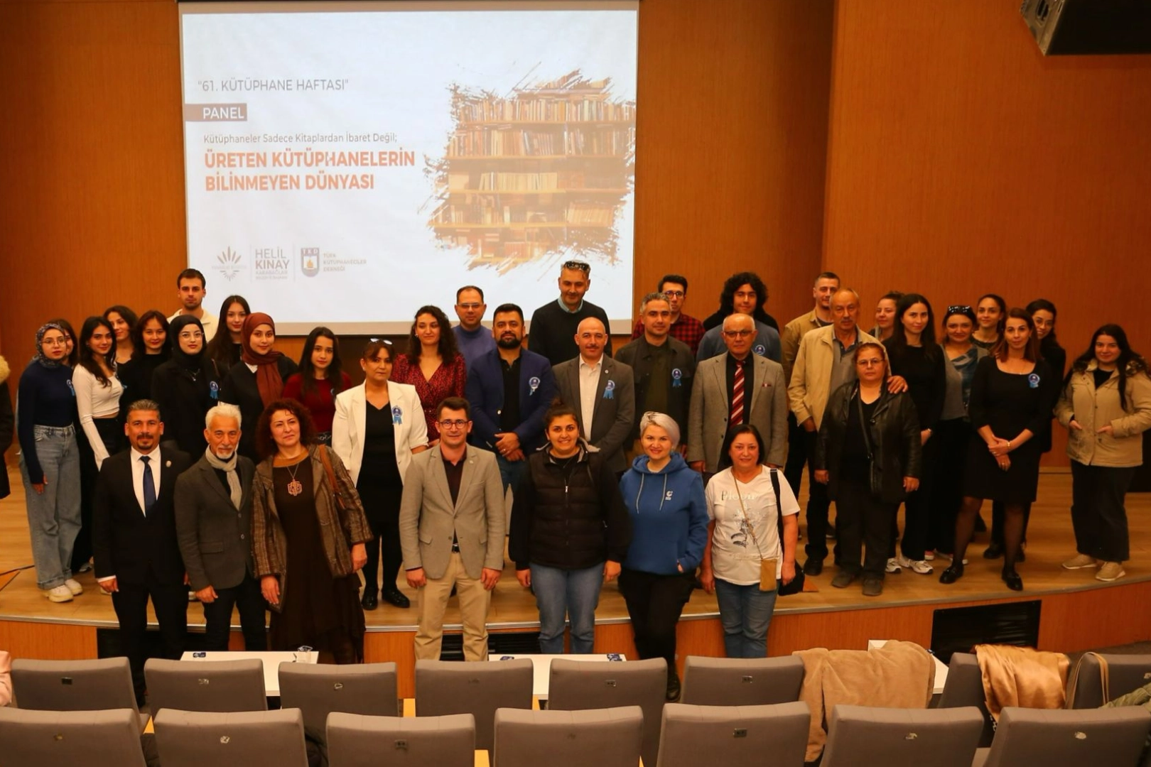 İzmir Karabağlar’da 'Üreten Kütüphanelerin Bilinmeyen Dünyası' konuşuldu 