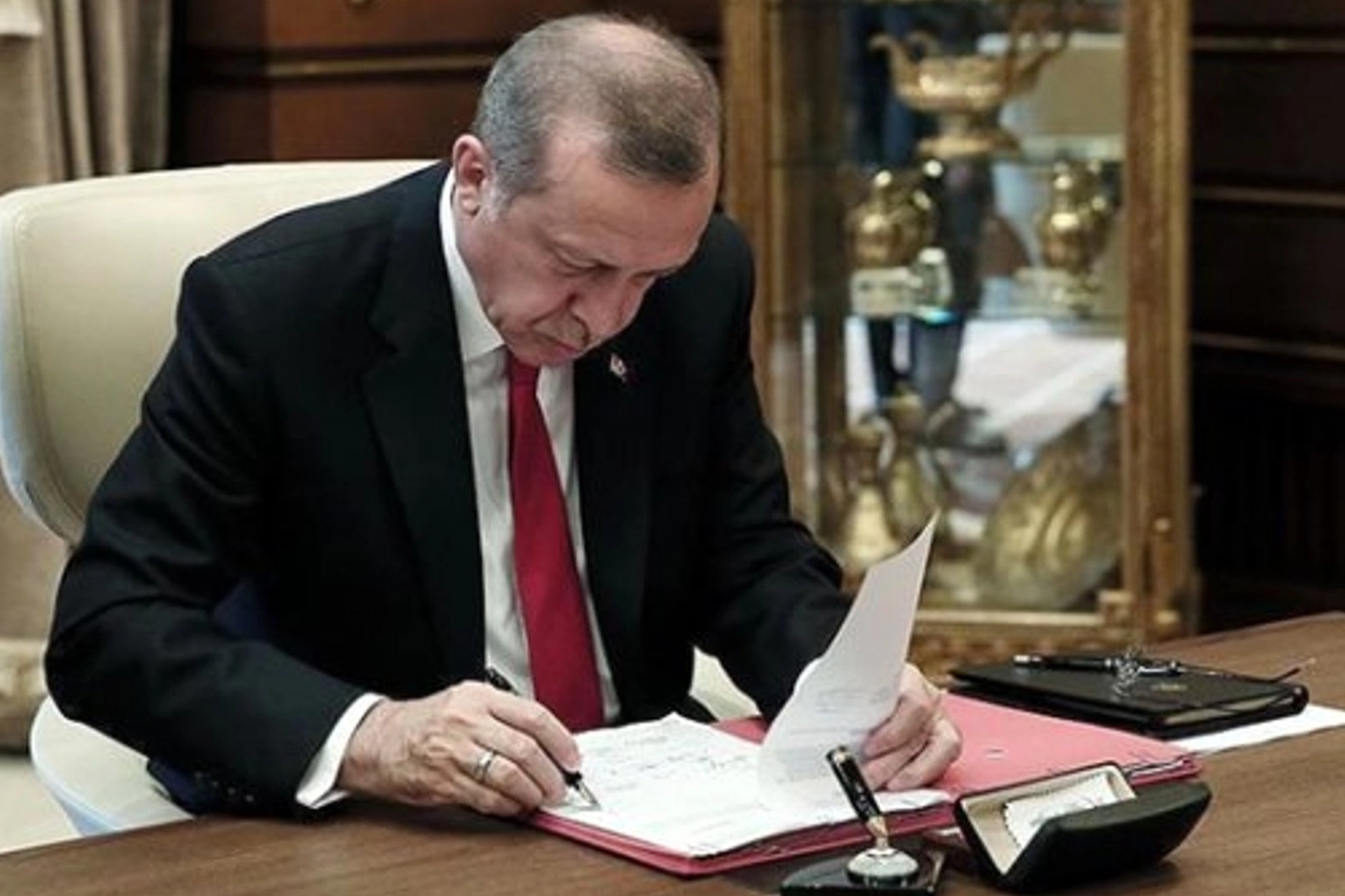 4 ülkeye yeni büyükelçi atandı 