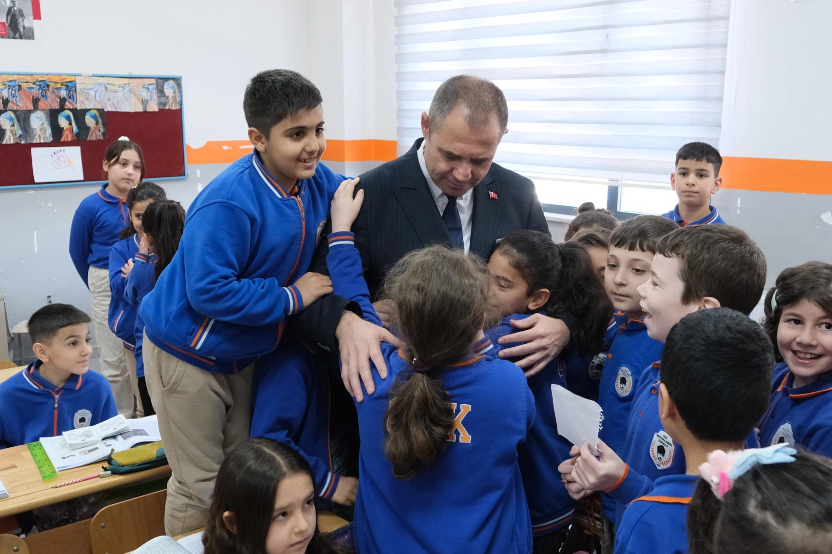 Kırklareli'de Başkan Bulut'tan minik öğrencilere yerel yönetim dersi 