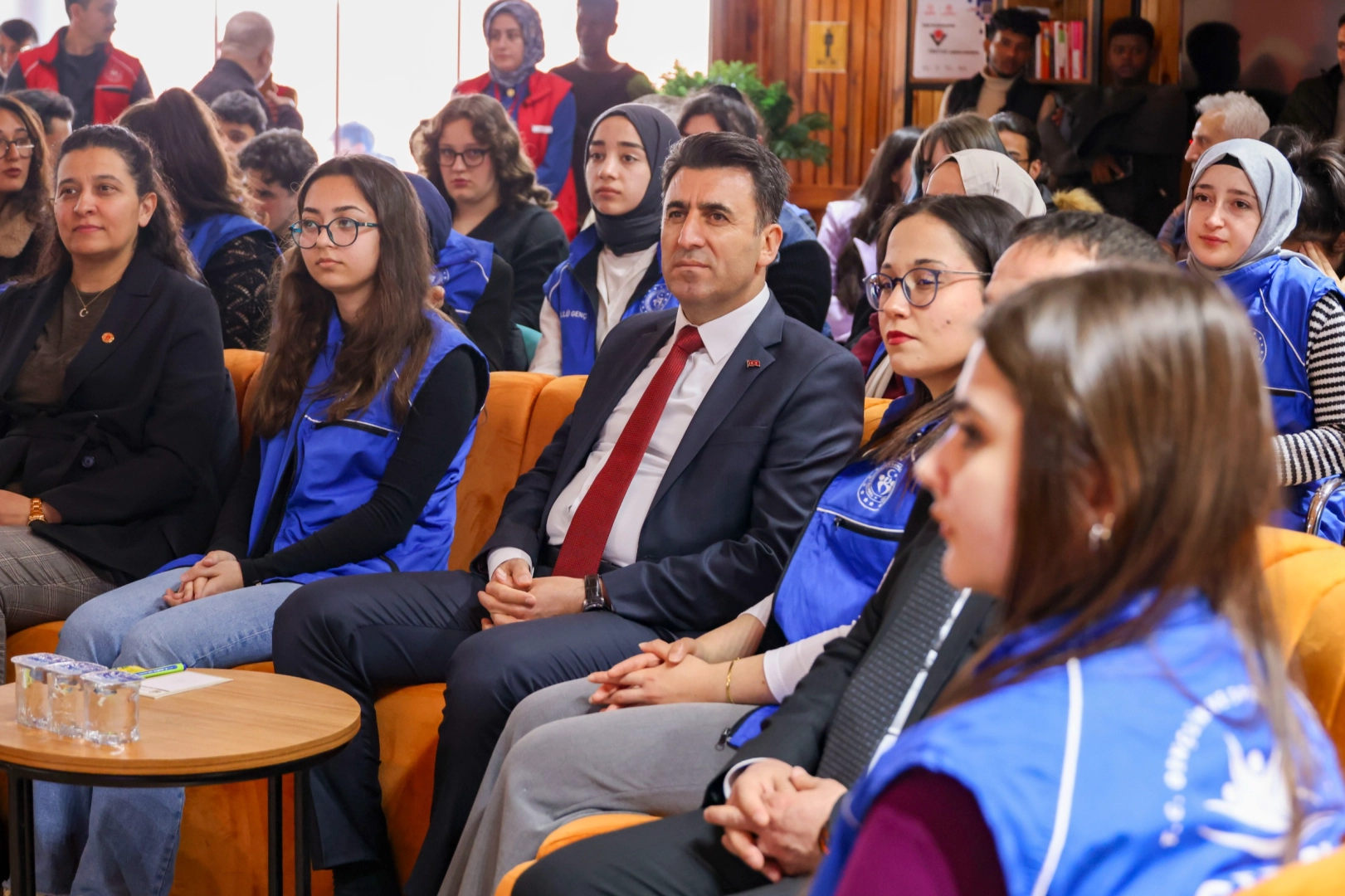 Genç yetenekler sesleriyle büyüledi! 