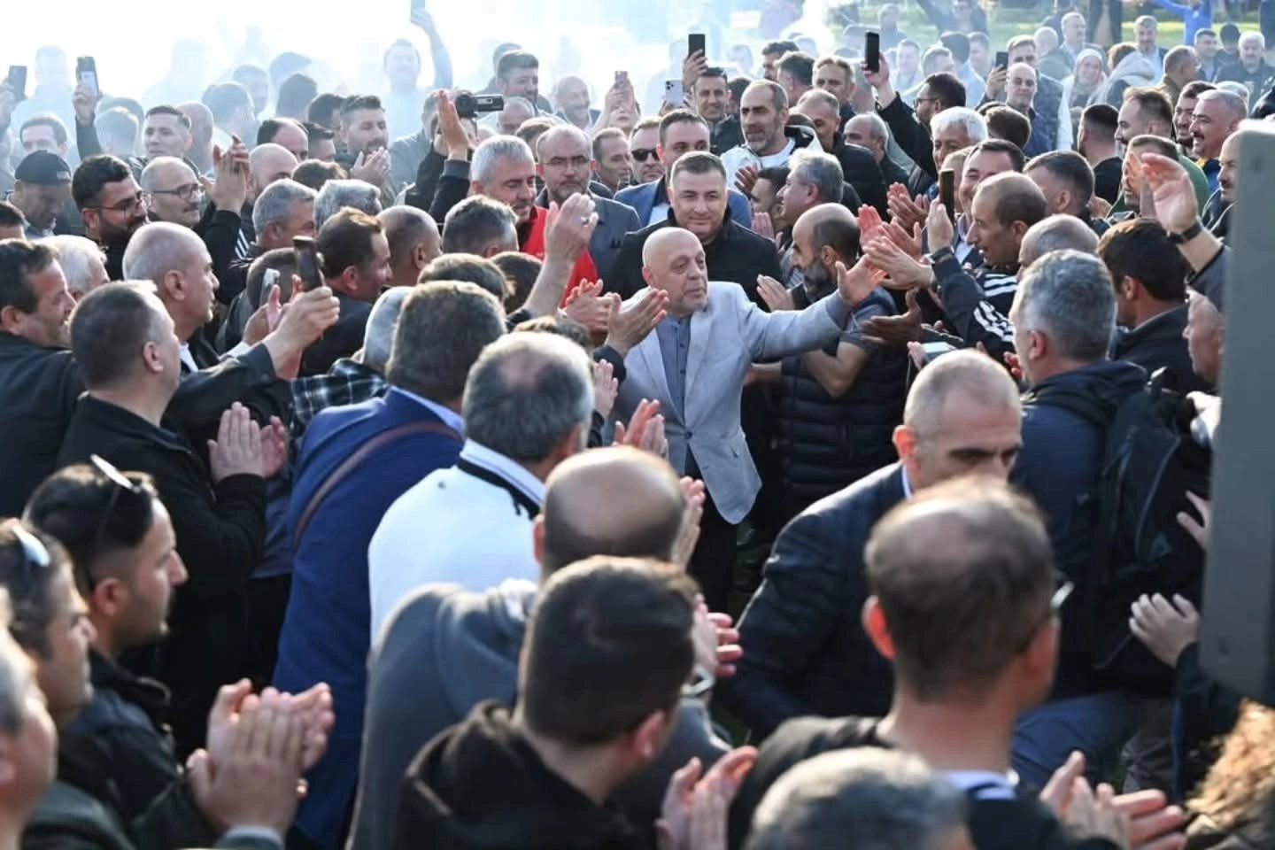 Hizmet-İş'ten Antalya çıkarması 