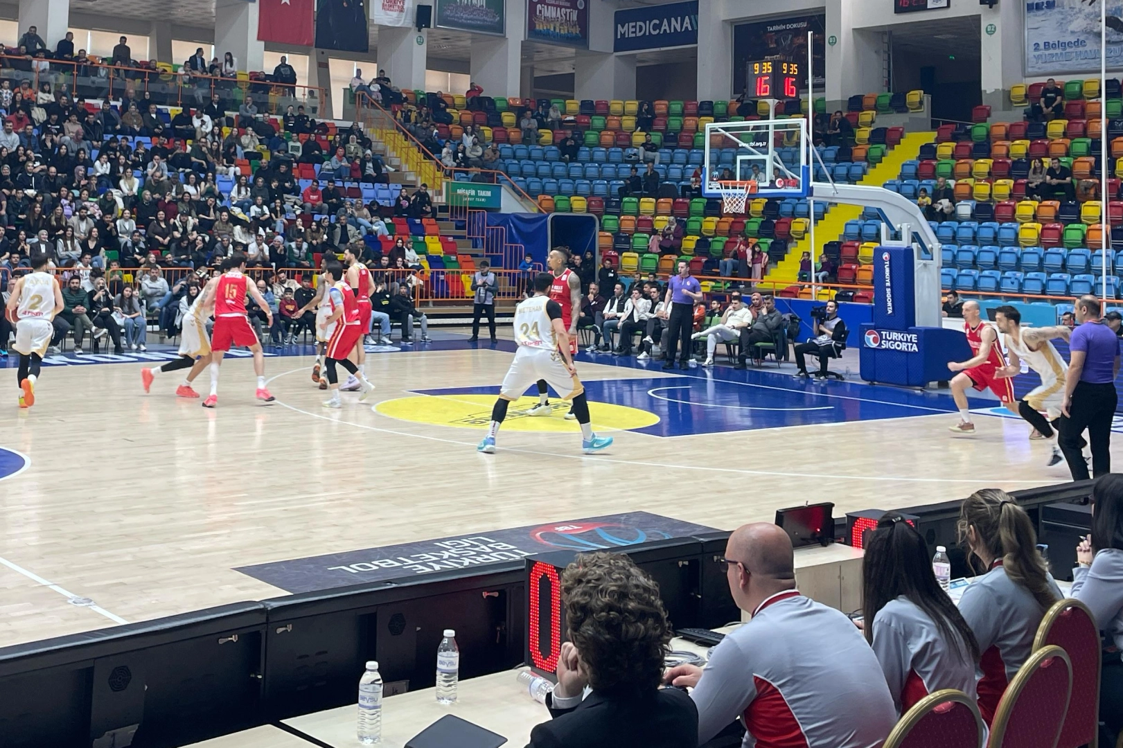 Konya Büyükşehir potada play-off yolunda 