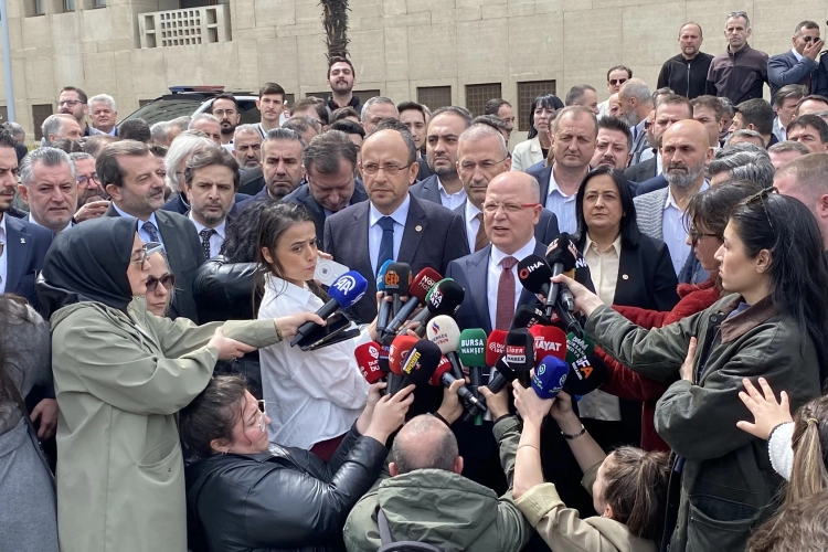 AK Parti Bursa'dan Başkan Bozbey'e suç duyurusu! 'Kamu zararı' iddiası Adliye'de 