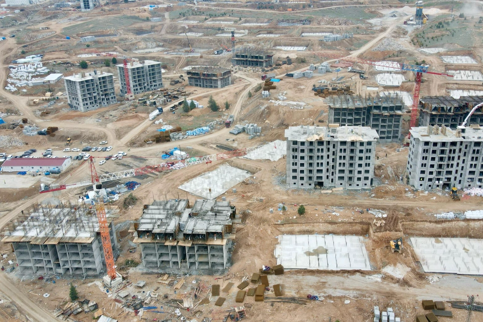 Başkan Sami Er, Akoğuz Kışlası'nda incelemelerde bulundu 