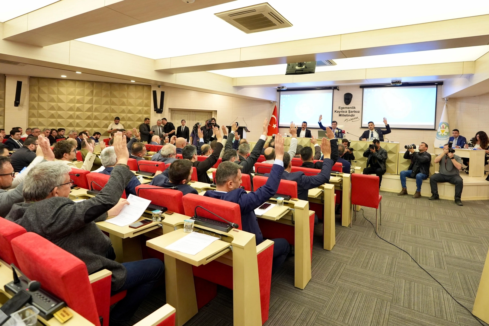 Manisa'da 2024 mali yılı faaliyet raporu kabul edildi 
