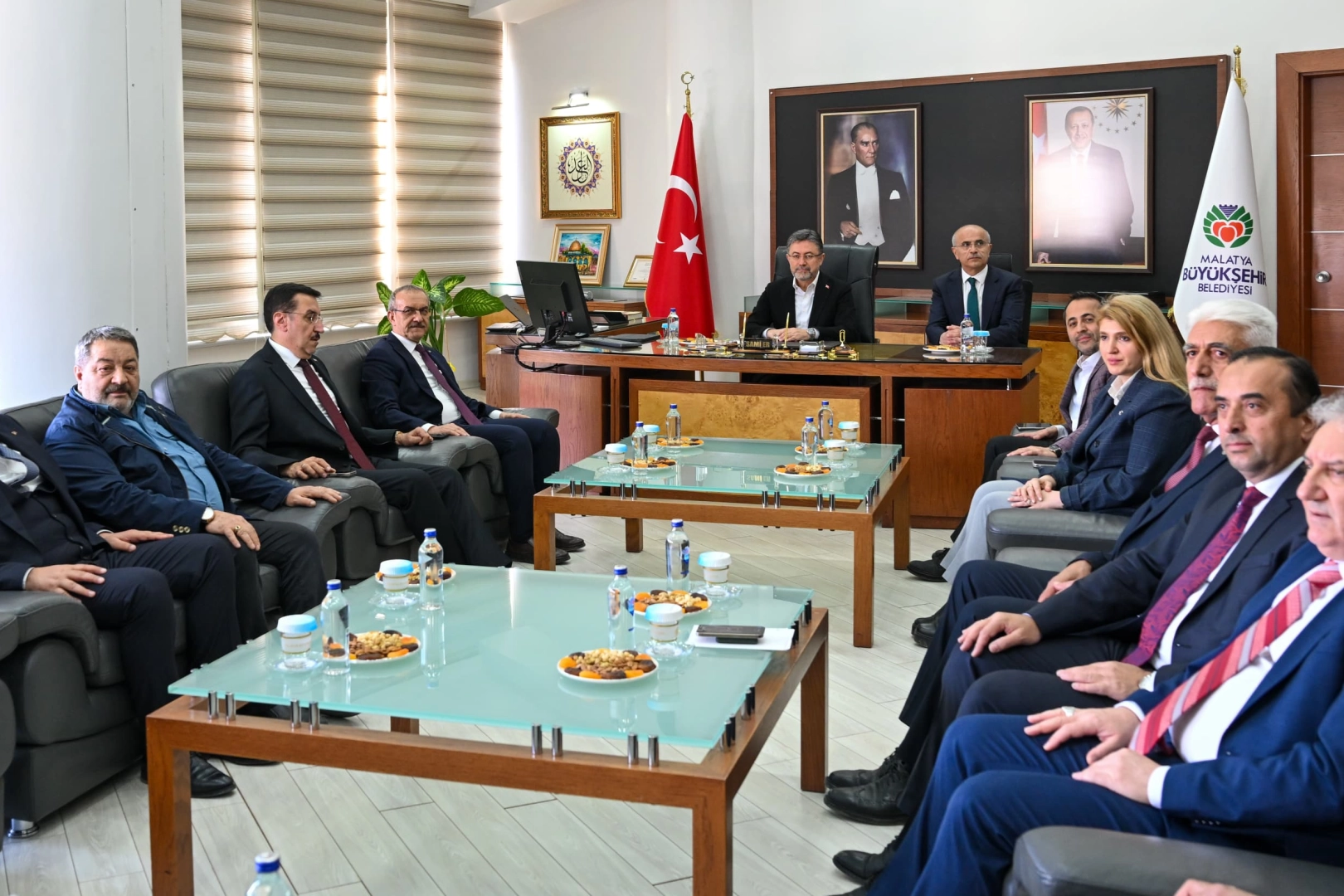 Malatya’da zirai don mağduriyeti! Bakan Yumaklı’dan ilk ziyaret 