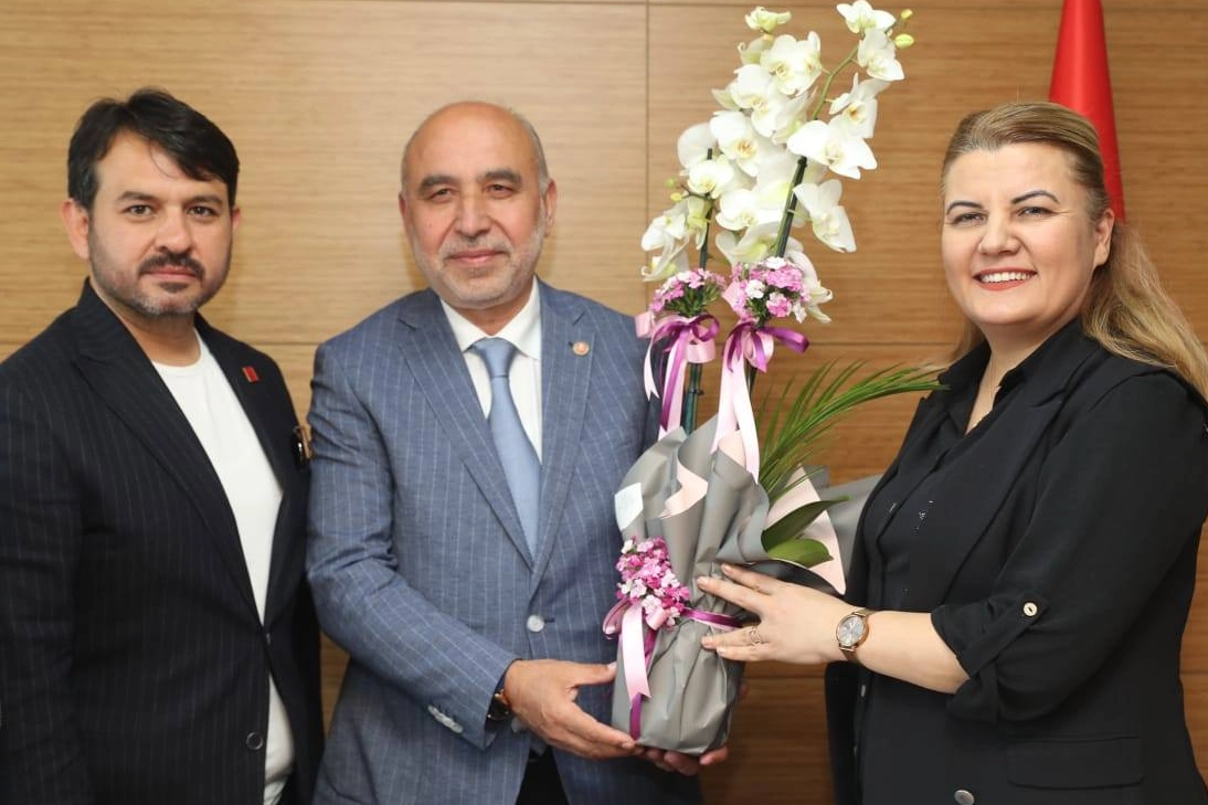 CHP ve İzmit Belediyesi’nden Saadet Partisi’ne ziyaret 