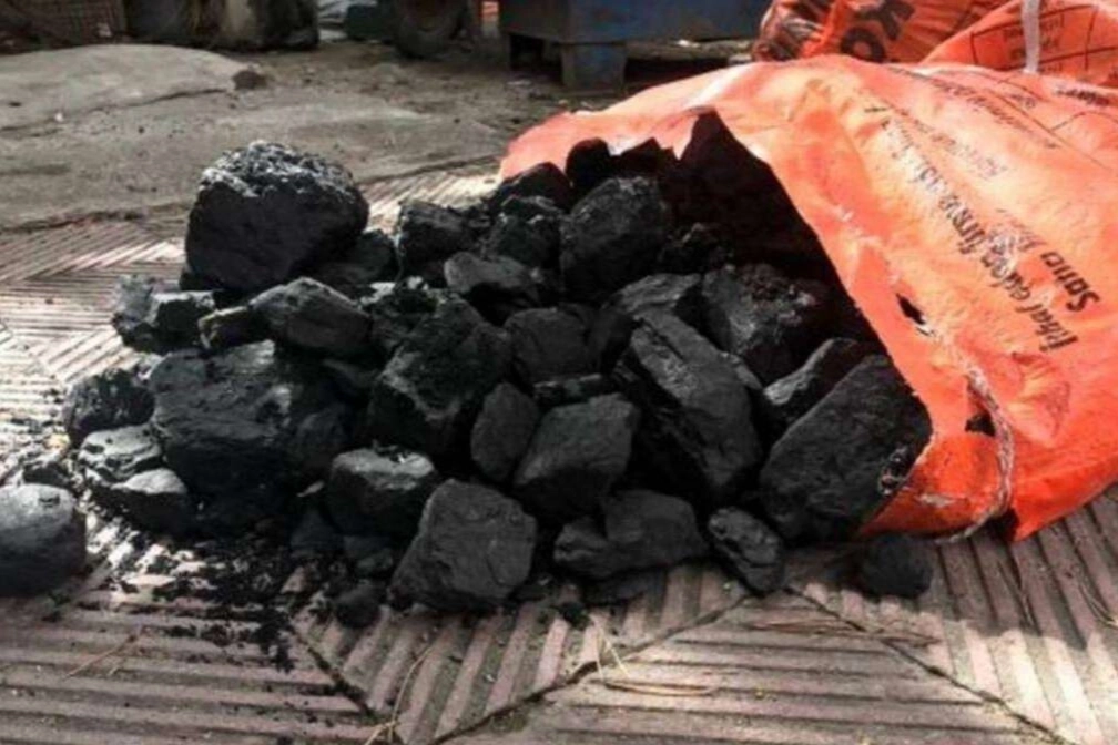 Okullara ısınma desteği... 400 bin ton kömür dağıtılacak 