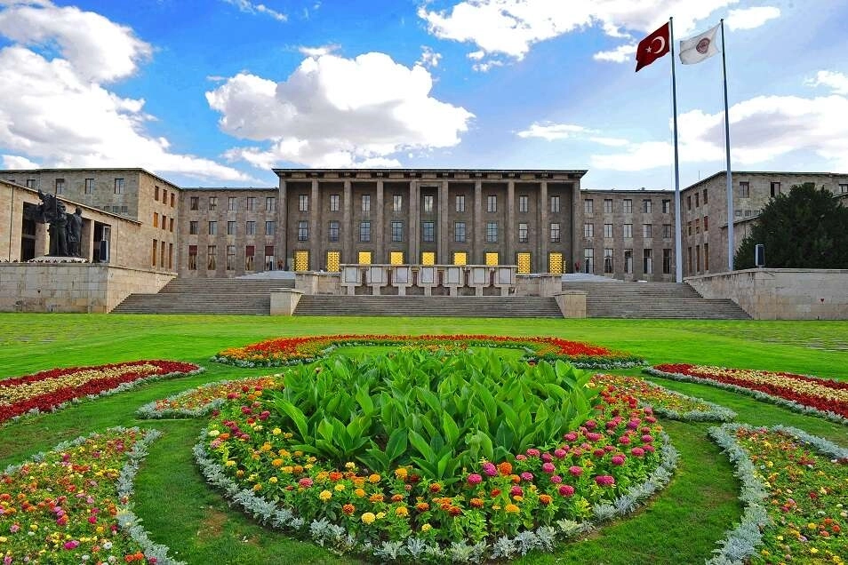 TBMM'de bu hafta gündem özel 