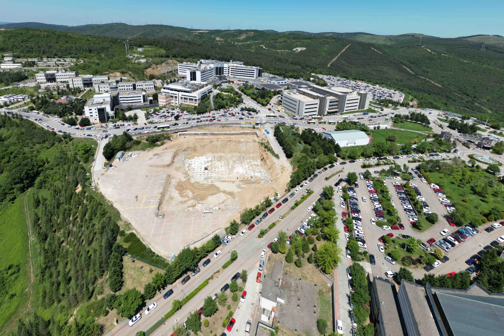 Kocaeli'de Umuttepe Cami ve Otoparkı’nda çalışmalar başladı 
