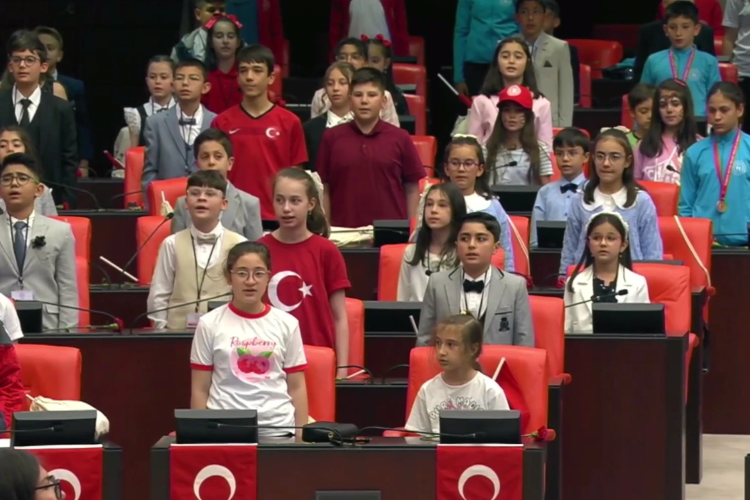 TBMM çocuklara emanet 