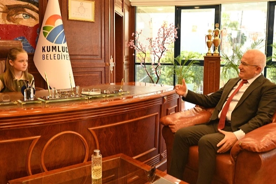 Antalya'da makamlar çocuklara emanet!  