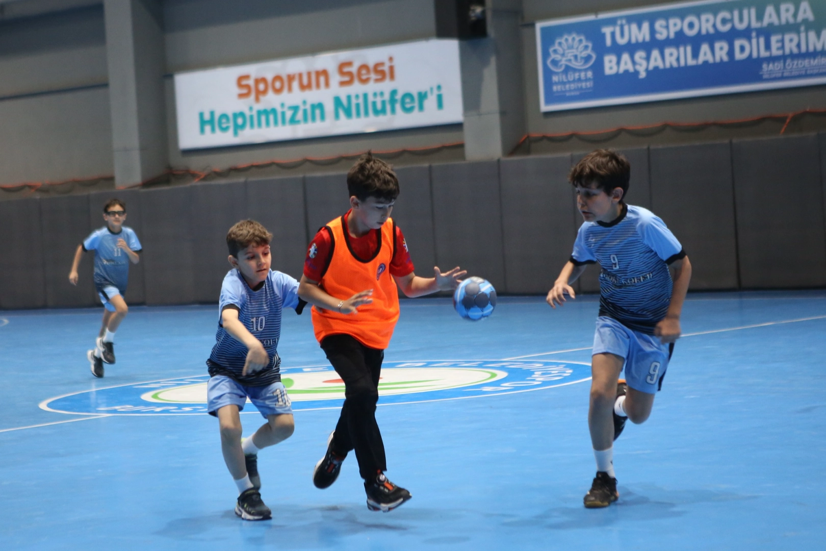 Bursa Nilüfer Uluslararası Spor Şenlikleri’nde heyecanlı karşılaşmalar 
