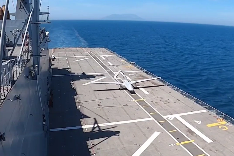 Bayraktar TB3, TCG Anadolu'da tarih yazdı 