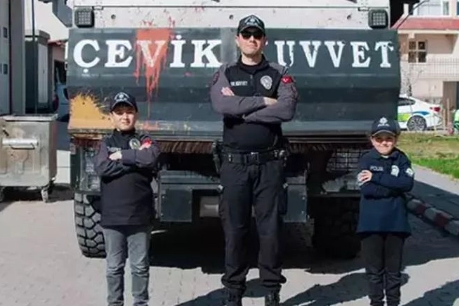 Çocuk polislerle 23 Nisan'a özel klip 