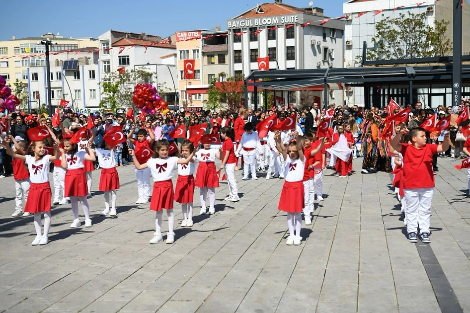 Edirne Keşan'da 23 Nisan kutlandı 