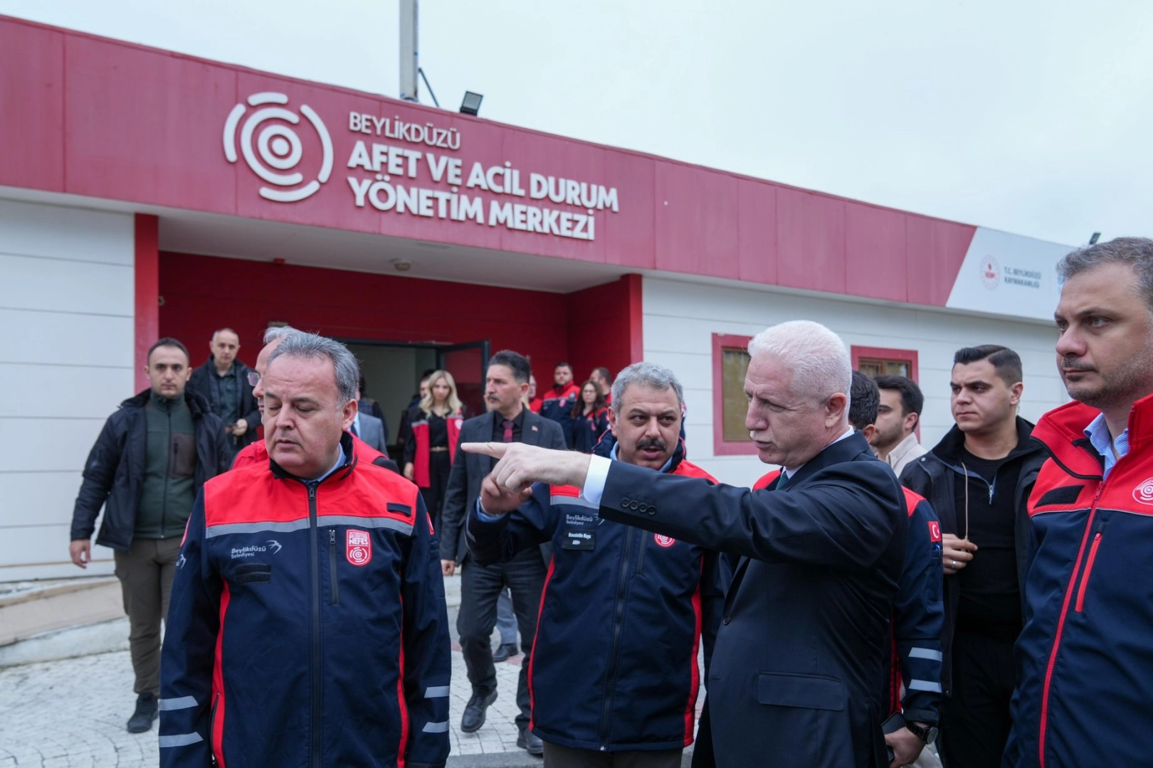 İstanbul'da Vali Gül kriz merkezlerinde 