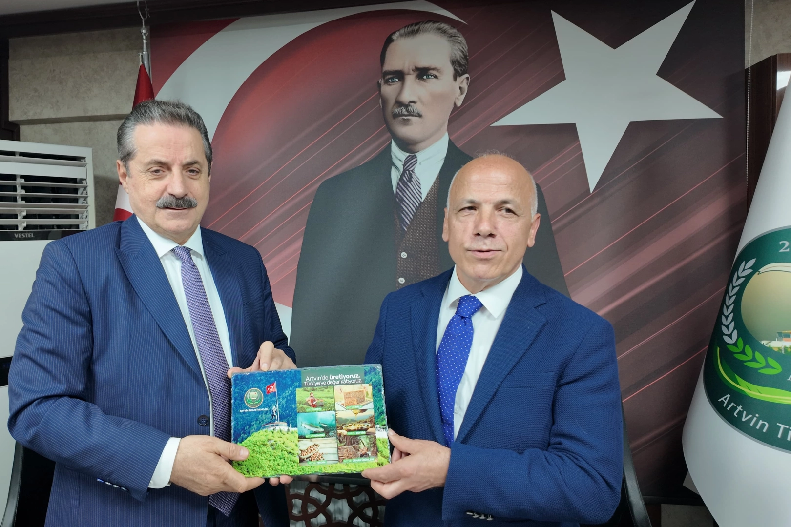 Faruk Çelik'ten Artvin Ticaret Borsası'na ziyaret 