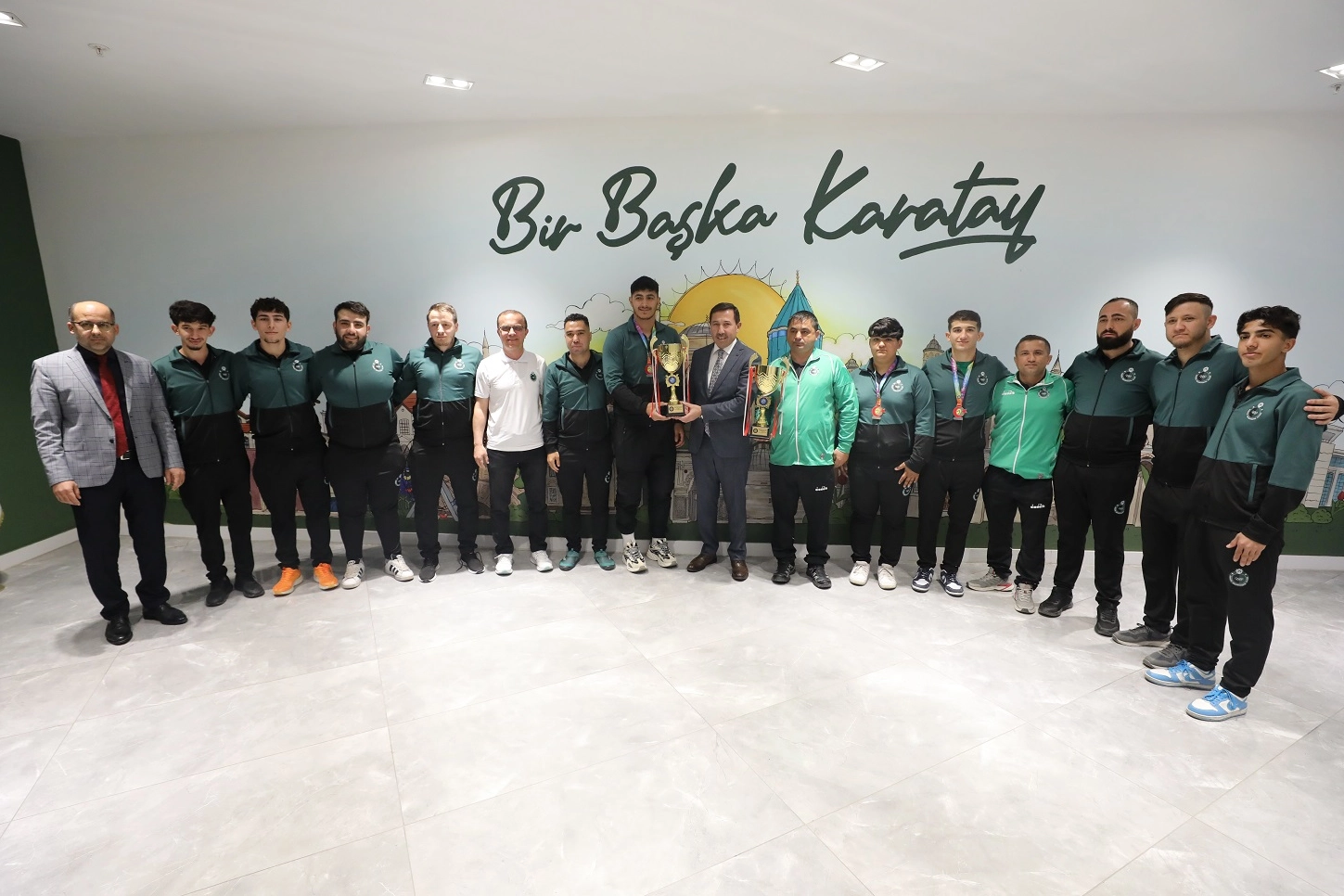 Konya Karatay'da başarılı sporcular makamda 