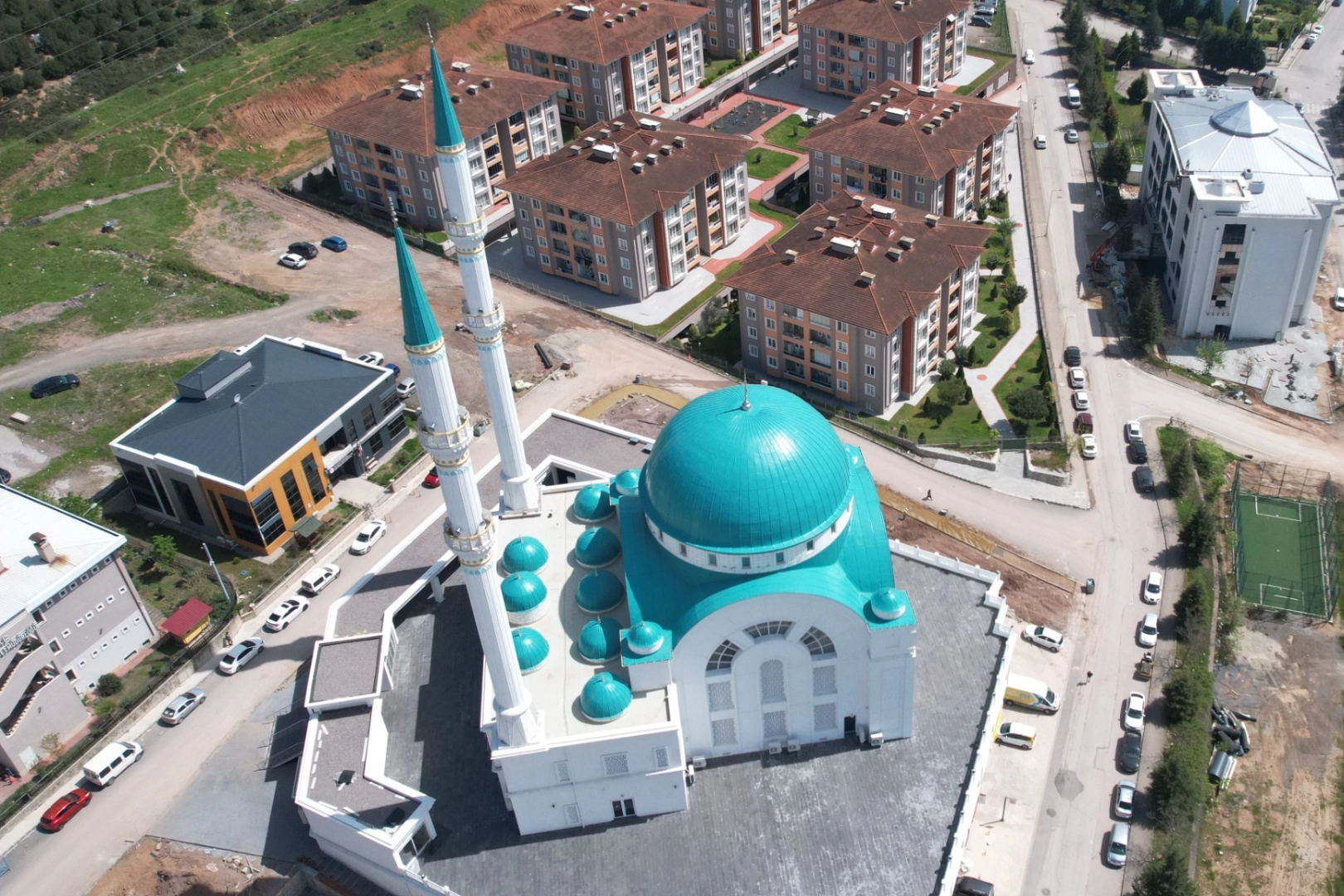 Kocaeli'de Derince Ahmet Yesevi Camii’ne estetik dokunuş 