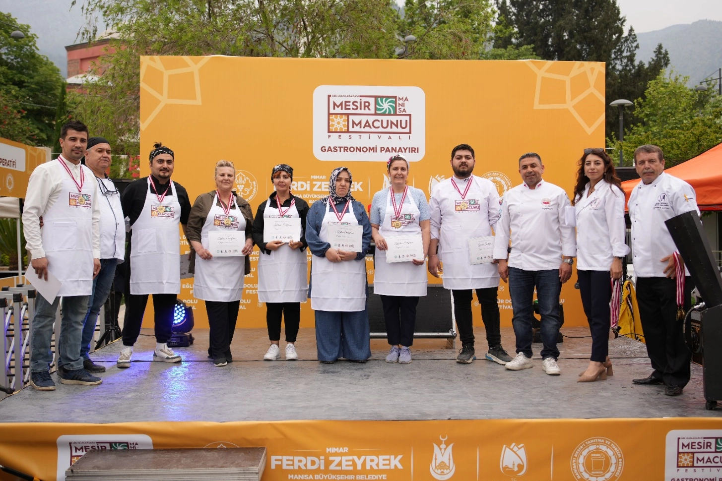 Manisa'da mesir macunu yemekler yarıştı 