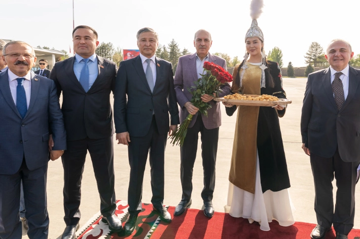 TBMM Başkanı Kurtulmuş Kırgızistan'da 