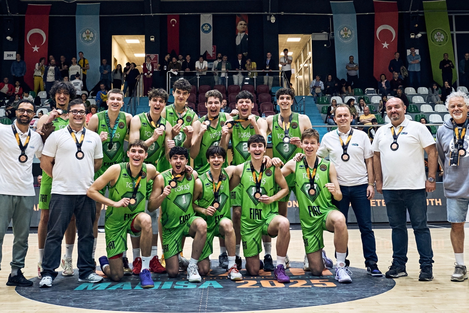 TOFAŞ , Gençler Basketbol Şampiyonlar Ligi'nde üçüncü oldu 